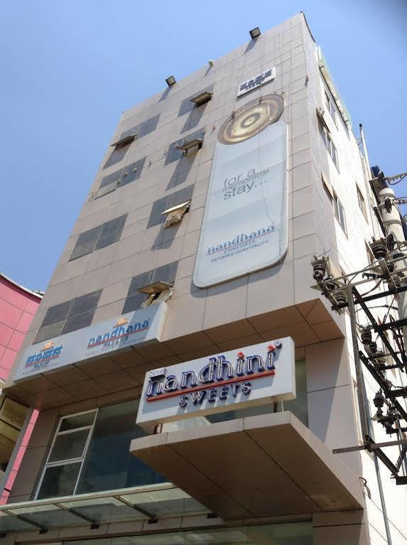 La Sara Comforts Bangalore Bagian luar foto